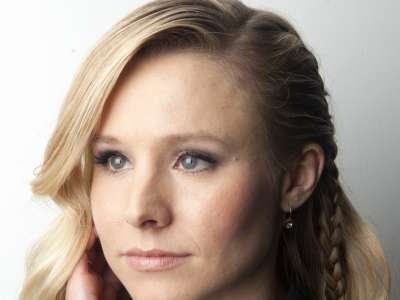 Kristen Bell At CA Portrait Shoot In NYC