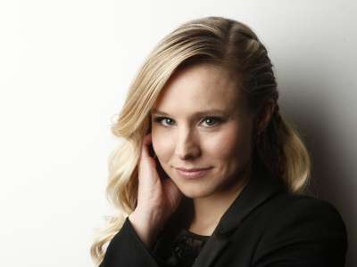 Kristen Bell At CA Portrait Shoot In NYC